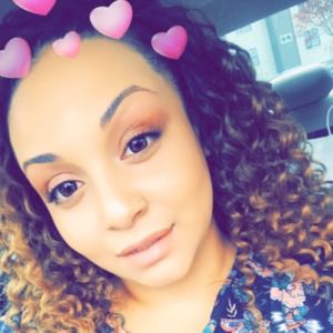 Meet your Posher, Lola